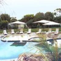 Отель The Lakes Beachfront Holiday Retreat в городе Суон Рич, Австралия