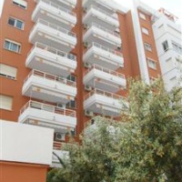 Отель Apartamentos Alondras в городе Гандиа, Испания