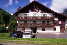 Отель Pension-Arnspitze в городе Шарниц, Австрия