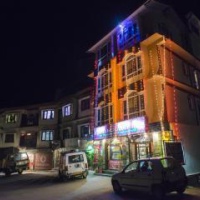 Отель Hotel Kufri Holiday Inn в городе Kufri, Индия