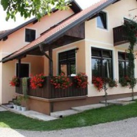 Отель Guest Accommodation Marko Kesic в городе Grabovac, Хорватия