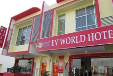 Отель EV World Hotel Enstek в городе Labu, Малайзия