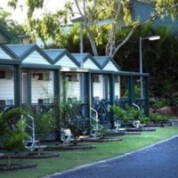 Отель Discovery Holiday Parks Capricorn Coast Hotel Yeppoon в городе Козвей-Лейк, Австралия