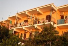 Отель Meltemi Apartments Perama в городе Гастури, Греция