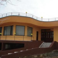 Отель Complex Caprice Monterou в городе Сэрата-Монтеору, Румыния