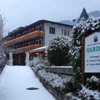 Отель Hotel Centro Benessere Gardel в городе Арта-Терме, Италия