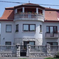 Отель Sasi Panzio 2 в городе Эстергом, Венгрия