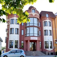 Отель Отель H & K Imperial Plus в городе Виноградов, Украина