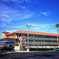 Отель Motel 6 Twentynine Palms в городе Туэнтинин Палмс, США