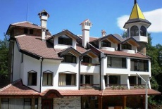 Отель Hotel Paradise Place Kalofer в городе Калофер, Болгария