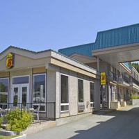 Отель Super 8 Motel Penticton в городе Пентиктон, Канада