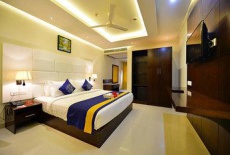 Отель OYO Premium Bellary Crossroads Kurnool в городе Карнул, Индия