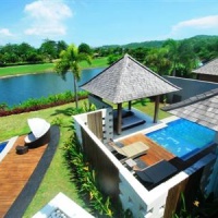 Отель Water Edge Villa в городе Пекату, Индонезия