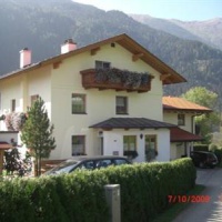 Отель Haus Grunbacher в городе Оберлиенц, Австрия
