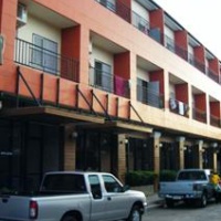 Отель U-Jarern Serviced Apartment в городе Бури Рам, Таиланд