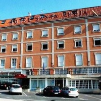 Отель Santa Lucia Hotel Santiago de Compostela в городе Сантьяго-де-Компостела, Испания