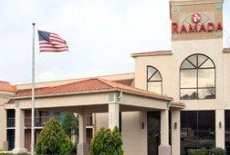 Отель Ramada Huntersville at Lake Norman в городе Хантерсвилл, США