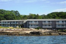 Отель Smugglers Cove Inn Boothbay Harbor в городе Бутбэй, США
