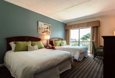 Отель Cohasset Harbor Resort в городе Кохассет, США