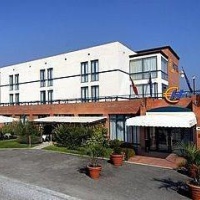 Отель Tulip Inn Euro - Pisa East Cascina в городе Кашина, Италия