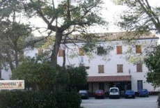 Отель Avion Hotel Falconara Marittima в городе Фальконара-Мариттима, Италия