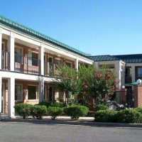Отель Red Roof Inn & Suites Scottsboro в городе Скотсборо, США
