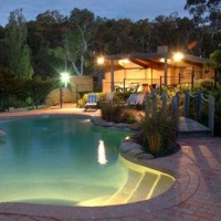 Отель Gipsy Point Lakeside Boutique Resort в городе Джипси Пойнт, Австралия