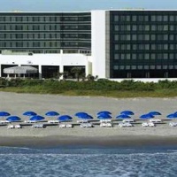Отель Hilton Cocoa Beach Oceanfront в городе Коко-Бич, США