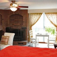 Отель Crown Ridge Bed & Breakfast в городе Гримсби, Канада