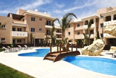 Отель Majestic Gardens Apartments в городе Терсефану, Кипр