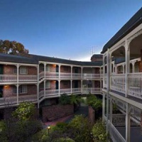 Отель Medina Serviced Apartments Canberra в городе Канберра, Австралия