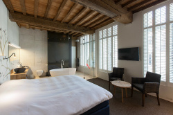 Отель La Suite sans Cravate в средневековом городке Брюгге