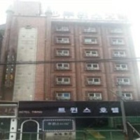 Отель Hotel Twins Uijeongbu в городе Ыйджонбу, Южная Корея