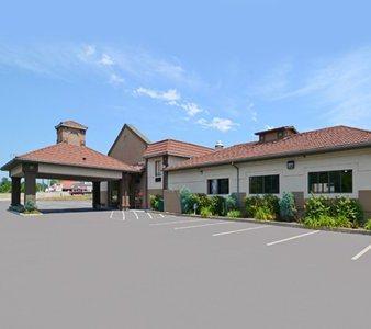 Quality Inn & Suites Medina