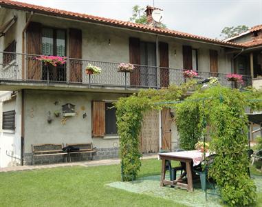 Cascina Bleggio Bed and Breakfast Caprino Bergamasco