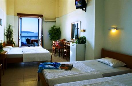 Christina Hotel Tolon