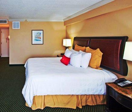 Crowne Plaza Hotel Pensacola Grand