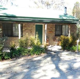 Murray Gardens Motel & Cottages