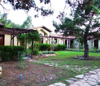 Eski Yeni Tatil Evi