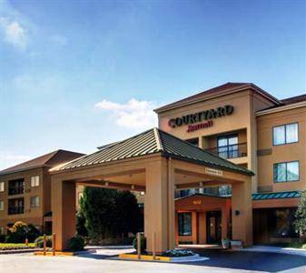 Courtyard by Marriott Chesapeake Greenbrier