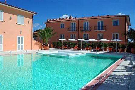 Varo Village Hotel