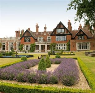 Macdonald Elmers Court Hotel & Resort