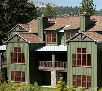 Vacation Rentals at Snowcreek Resort in Mammoth Lakes