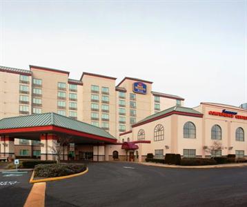 BEST WESTERN Plus Evergreen Inn & Suites