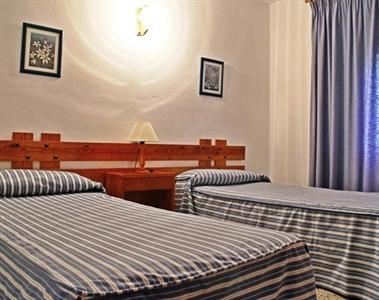 Apartamentos Pinos Playa - Formentera Break