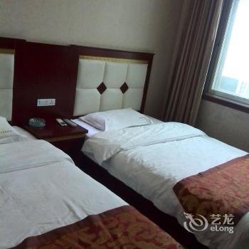 Yulin youth business hotel