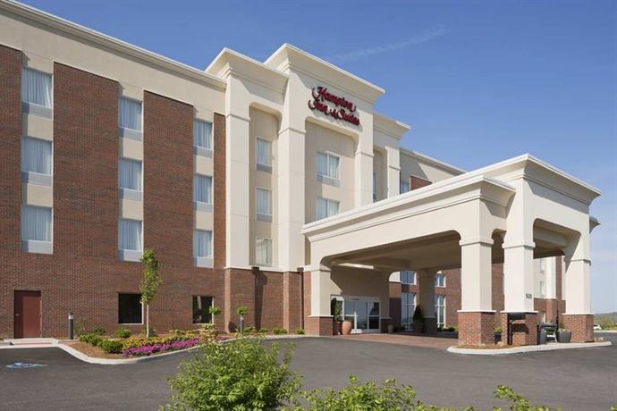 Hampton Inn and Suites Parkersburg Downtown