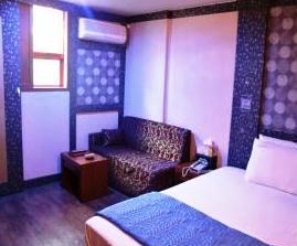 Hite Motel