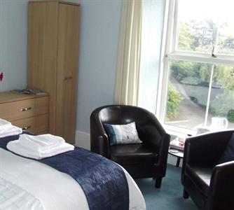 Nythfa Guest House