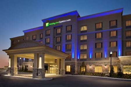 Holiday Inn Express Hotel & Suites Southwest Vaughan